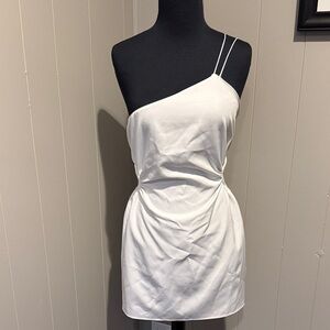 B36 Zara Women’s Medium White One-Shoulder Mini Dress with Dual Thin Straps